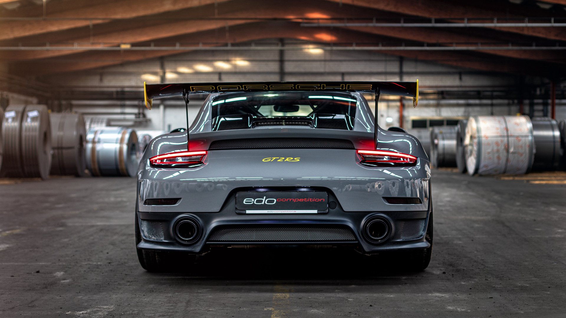 乐鱼体育平台官网-强侧逼抢引诱对方转移失误